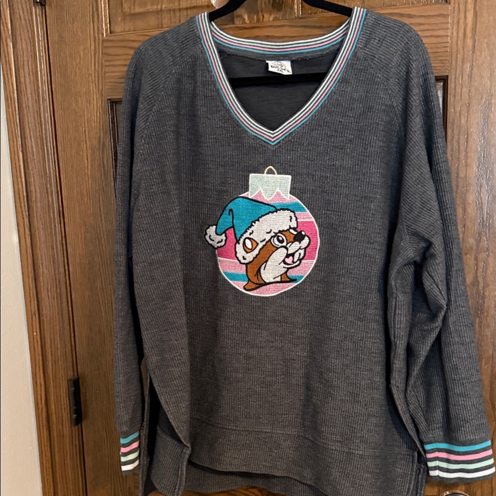 Buc-Ees Gray Holiday themes V-Neck Sweatshirt with Cartoon Design XXL